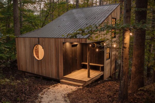 small-cabin-modern-wood-house-110820-1030-01